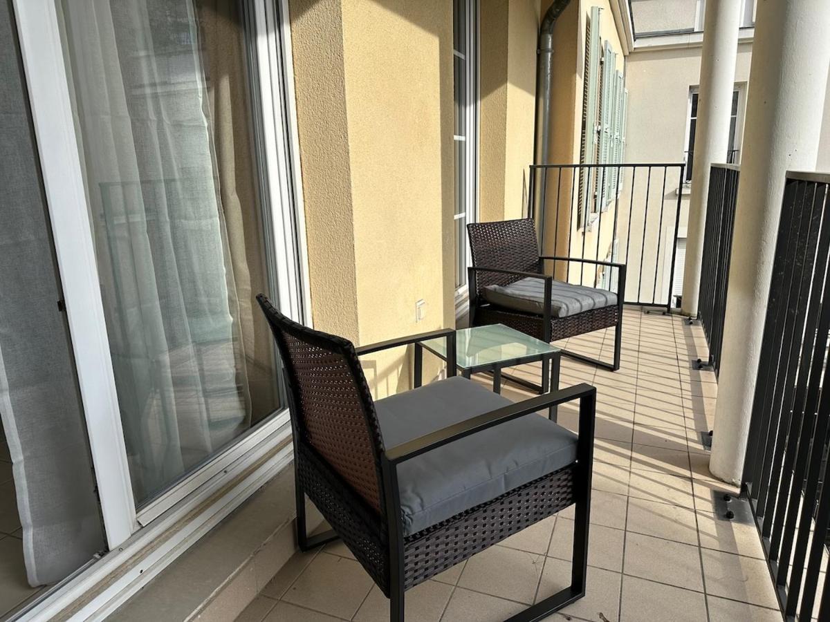 L'Escale Du Trianon Apartment Le Plessis-Robinson Exterior photo